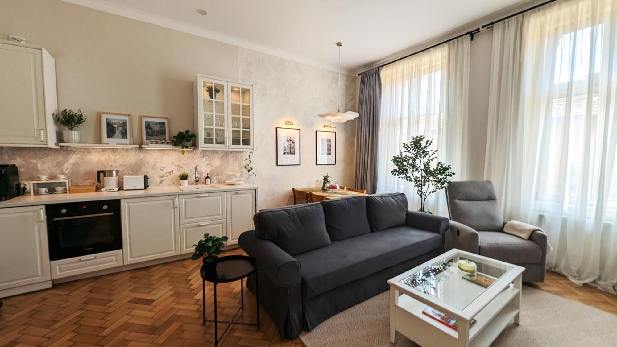 Apartment In Historic Center, Quiet Area, Ac Hermannstadt Exterior foto
