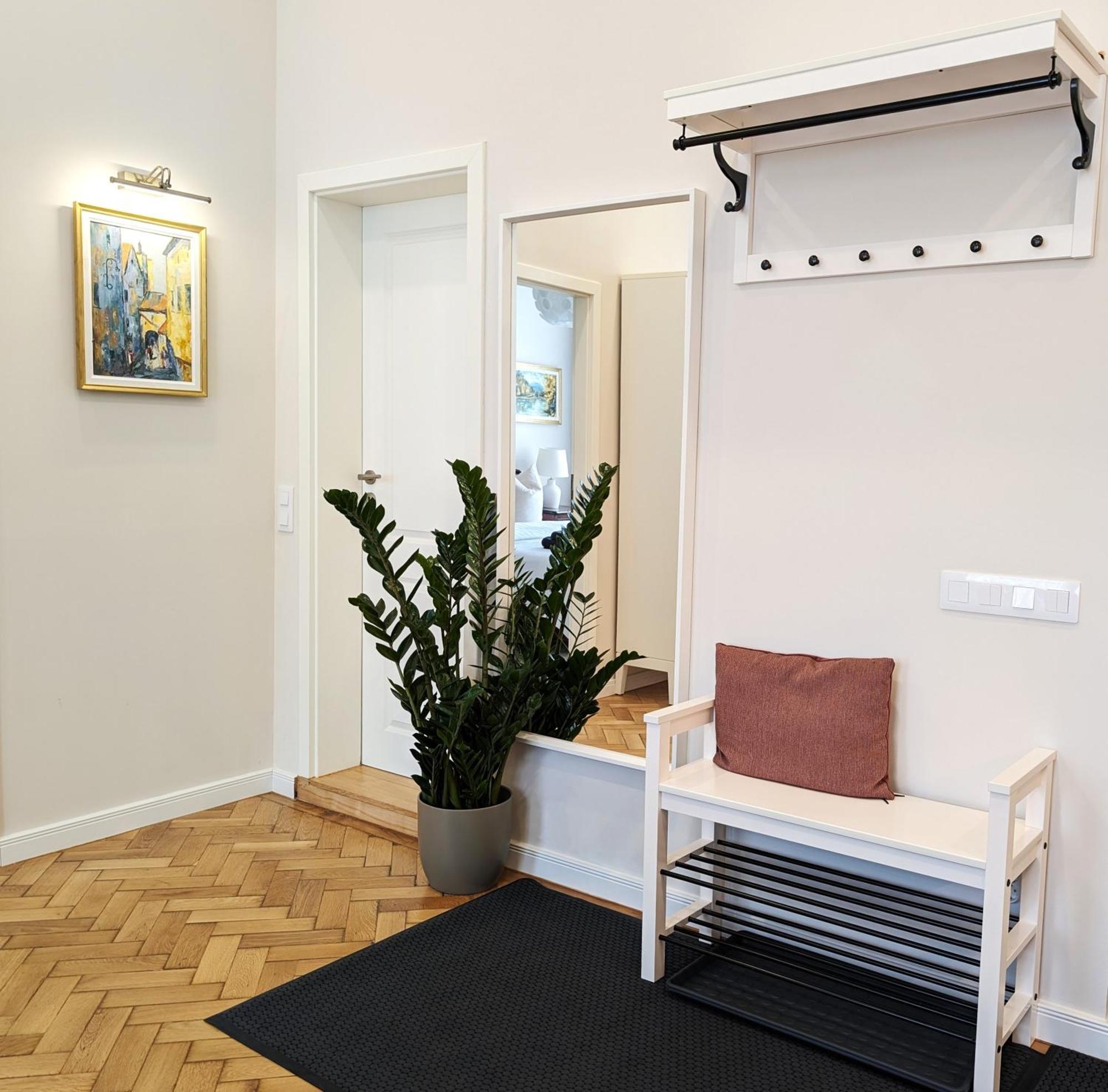 Apartment In Historic Center, Quiet Area, Ac Hermannstadt Zimmer foto